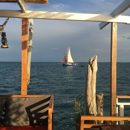 La Flottante Du Ferret *