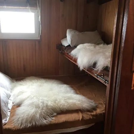 Botel La Flottante Du Ferret
